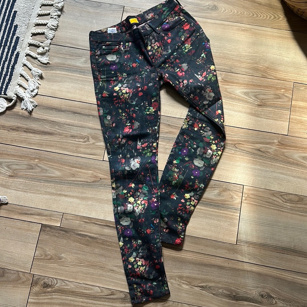 NWOT Mother “The Looker Magical Forest” pants